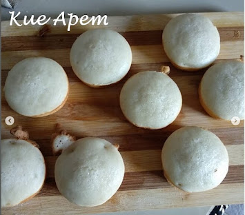 Kue Apem Tape